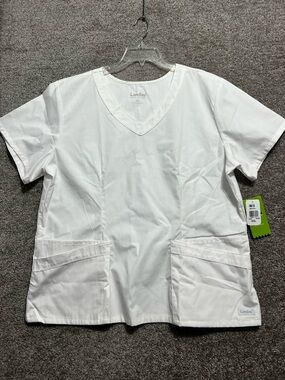 Landau Woman’s White Nursing Work Scrub Top Pockets Plus Size XXL 2XL NEW